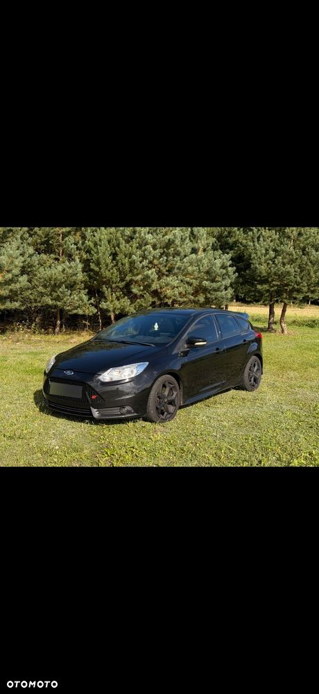 Ford Focus 2013 photo 2