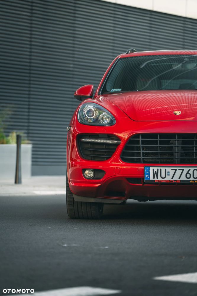Porsche Cayenne GTS - 15