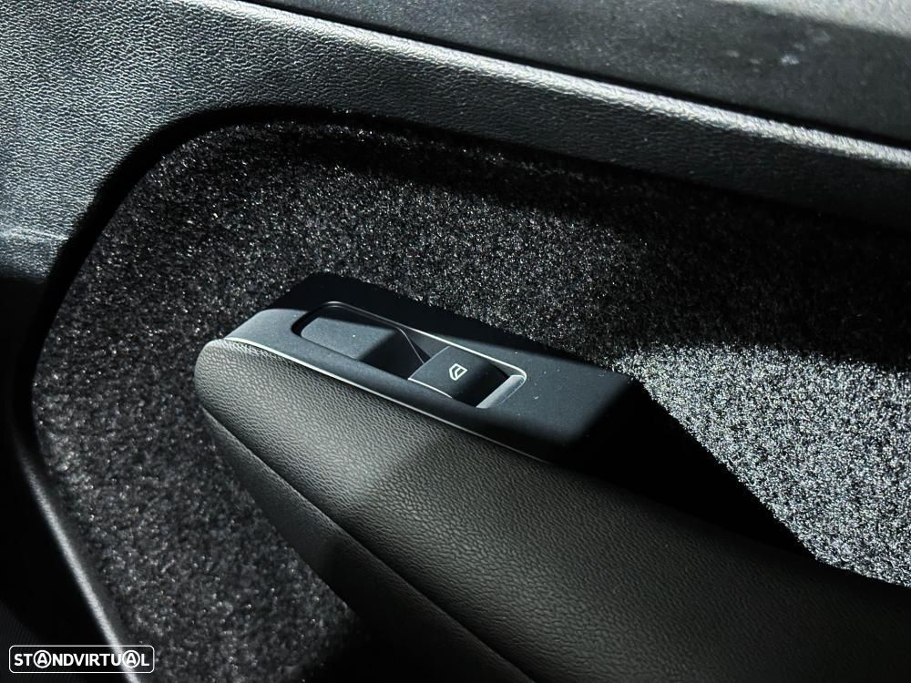 Volvo C40 Recharge Single Motor Plus - 28