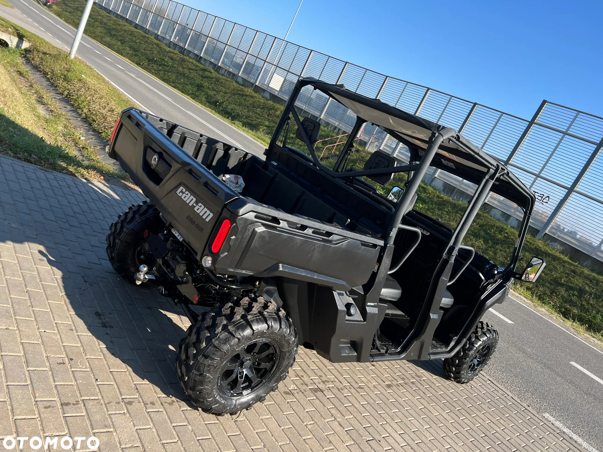 Can-Am Inny - 4