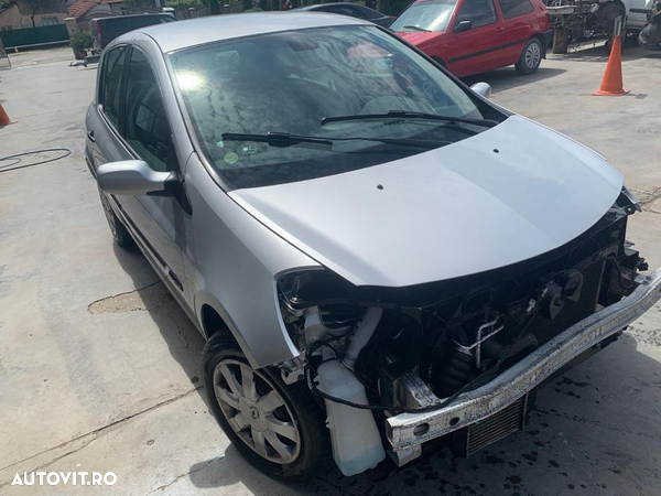 Dezmembram Renault Clio 3 1,5dci euro 3