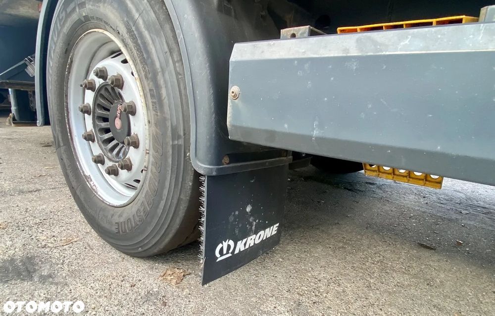 Krone Tandem 2osi Chlodnia Carrier +/-25stopni  47m3 - 7