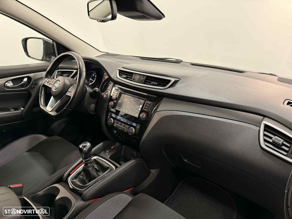 Nissan Qashqai 1.5 dCi N-Connecta - 11