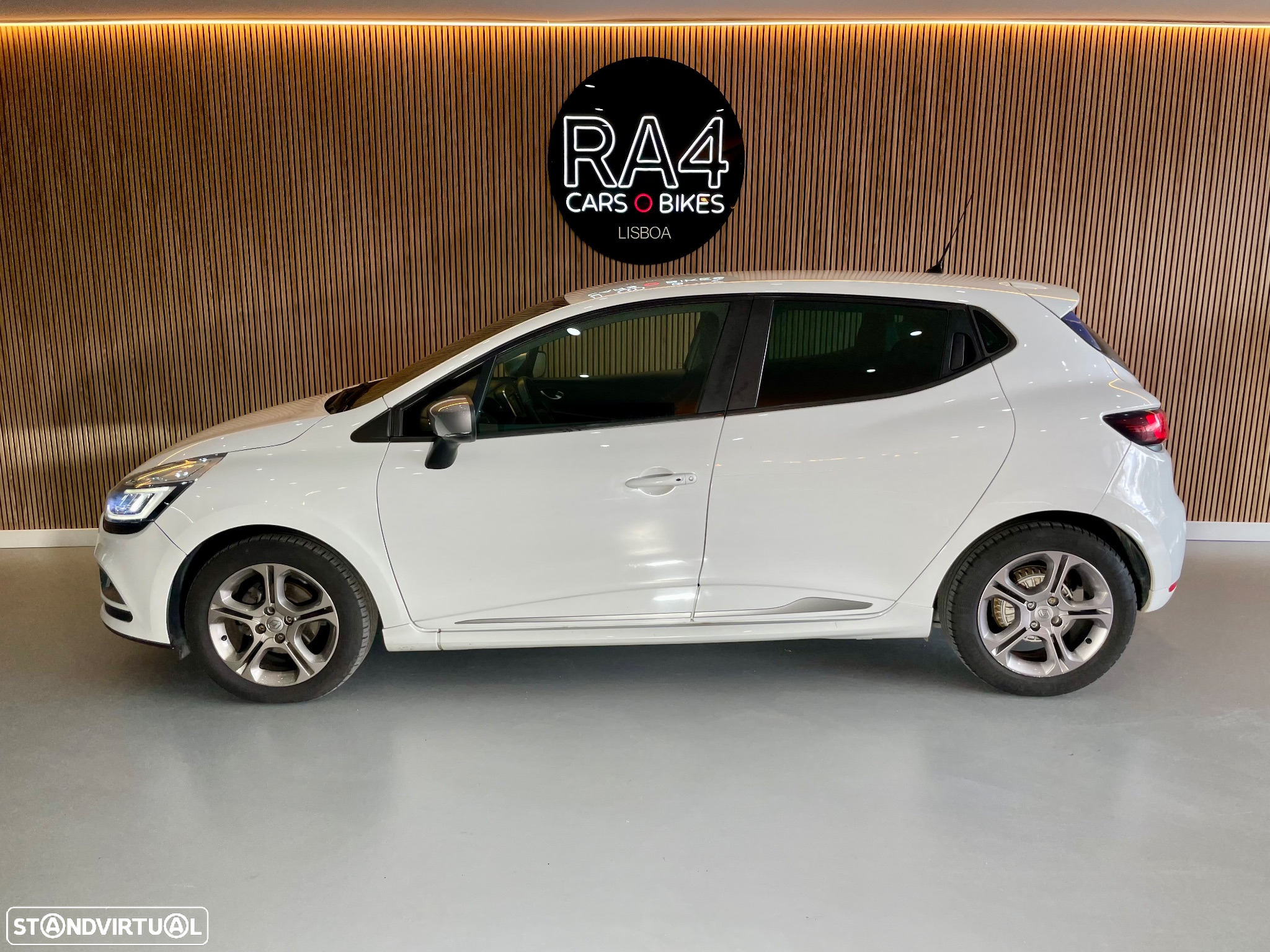 Renault Clio 1.2 TCe GT Line EDC - 33