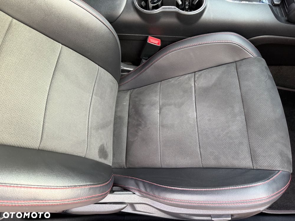 Ford Mustang 5.0 V8 GT - 13