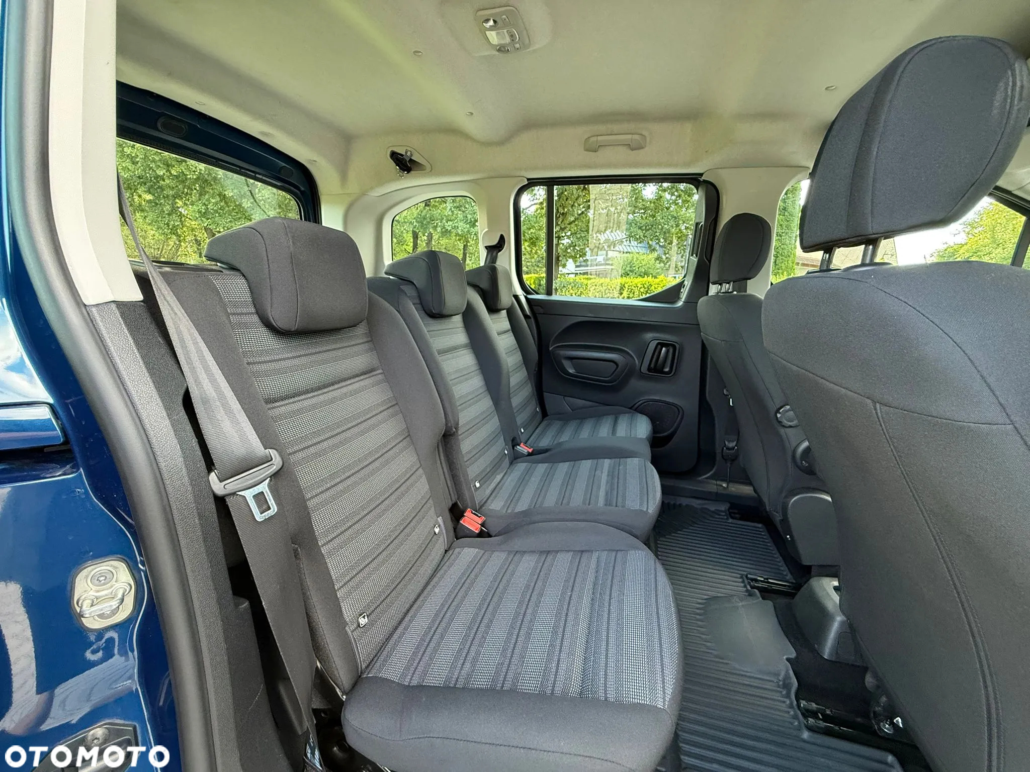Opel Combo Life 1.2 Turbo Enjoy S&S - 24