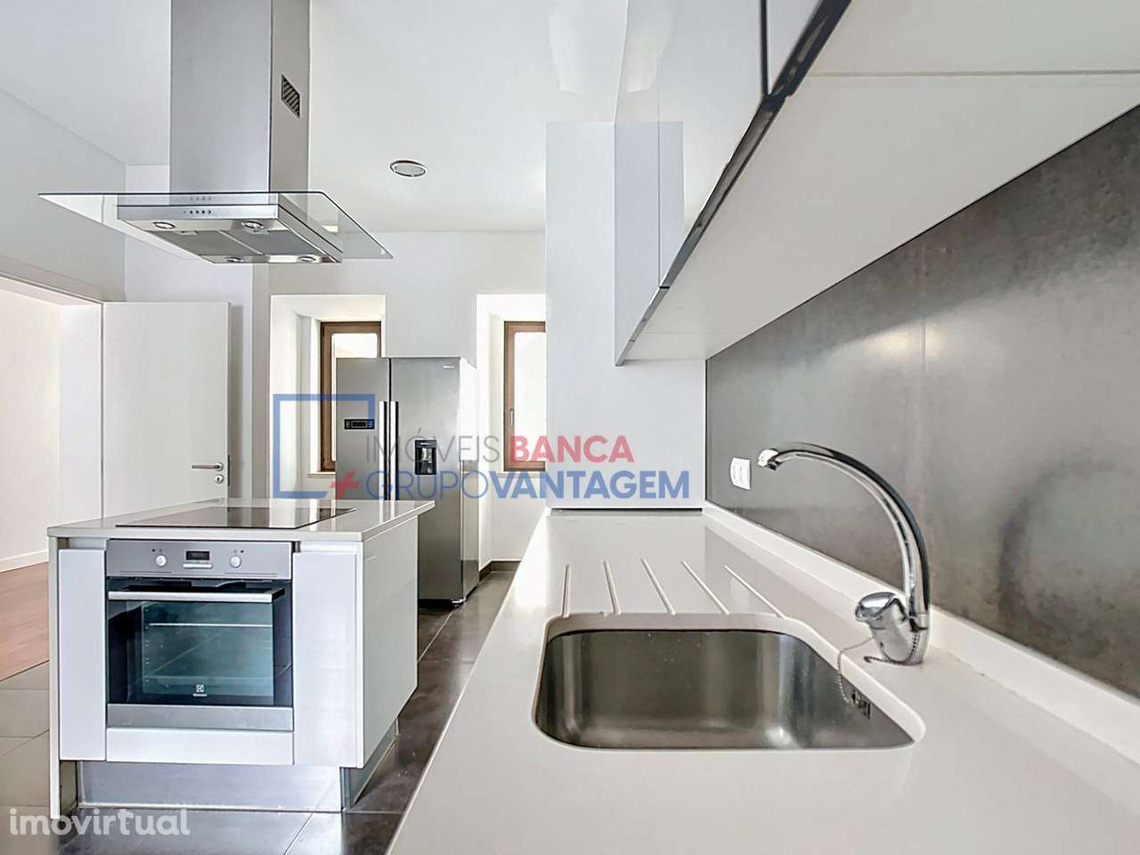 T4 AVENIDAS NOVAS - Grande imagem: 2/26