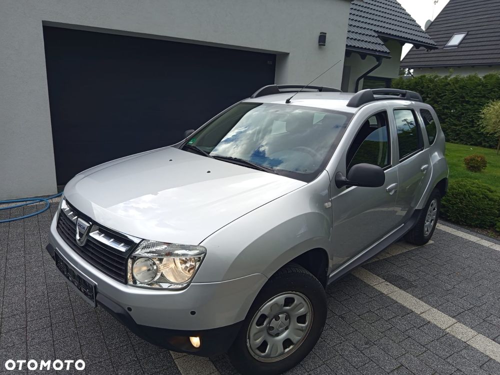 Dacia Duster 2010 photo 2