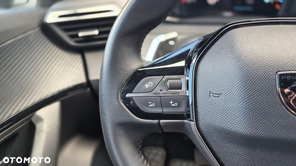 Peugeot 2008 1.2 PureTech Allure S&S EAT8 - 23