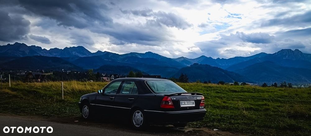 Mercedes-Benz Klasa C 180 Elegance - 8