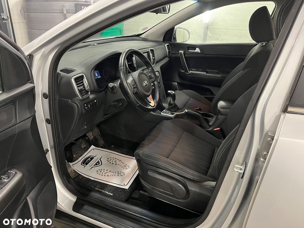 Kia Sportage 1.6 GDI Business Line L 2WD - 18