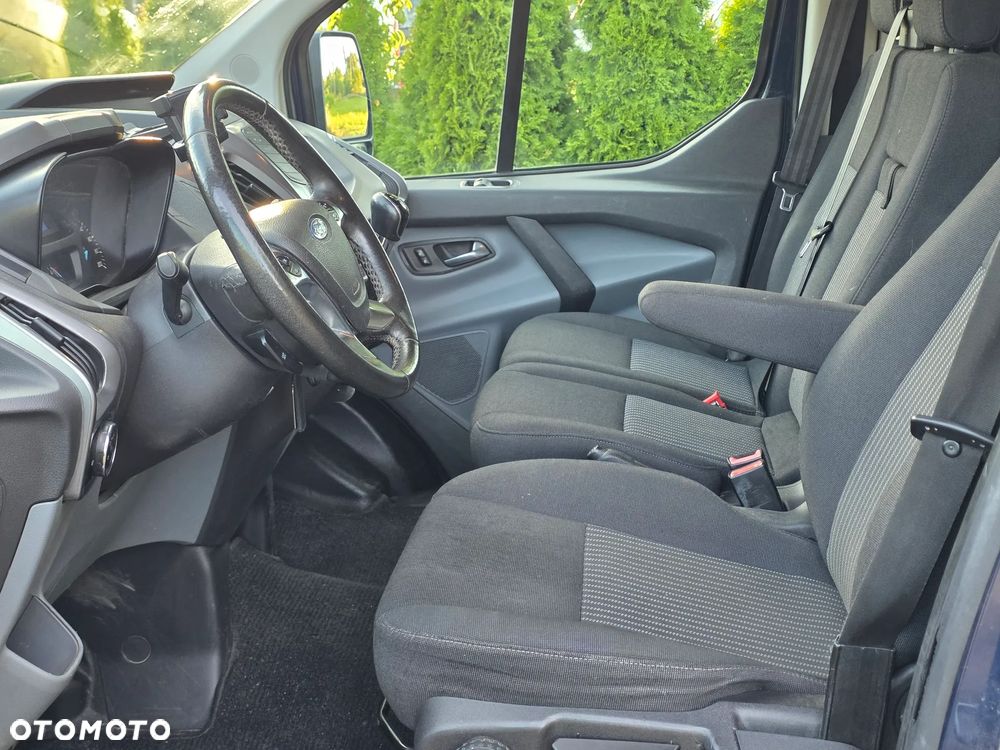 Ford Transit Custom - 11