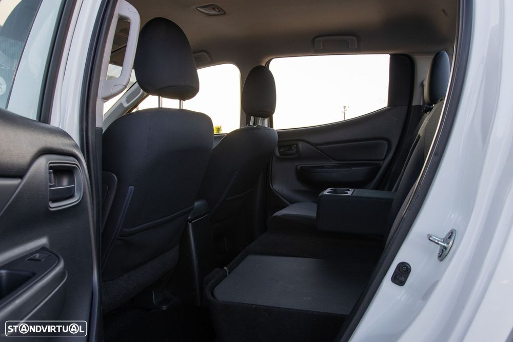 Mitsubishi L200 2.3 DI-D CD Invite 4WD - 11