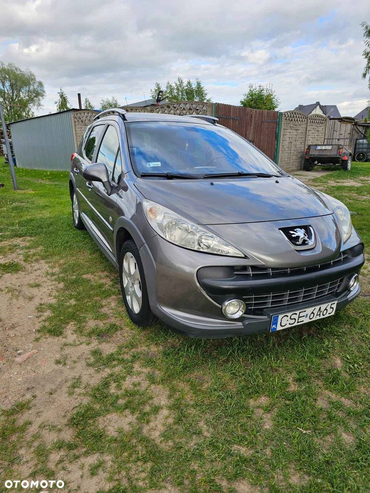 Peugeot 207 2008 photo 3