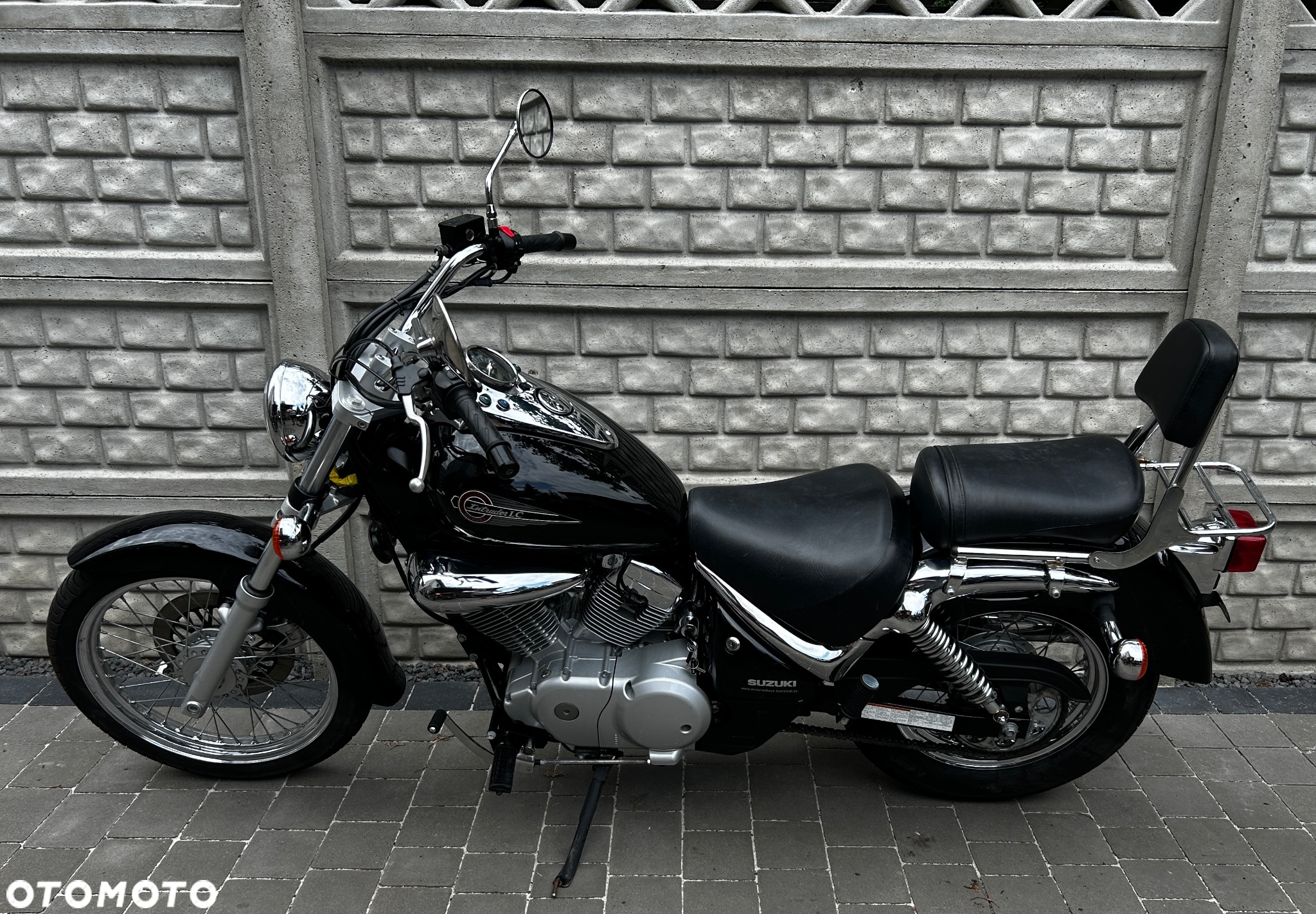 Suzuki Intruder - 20