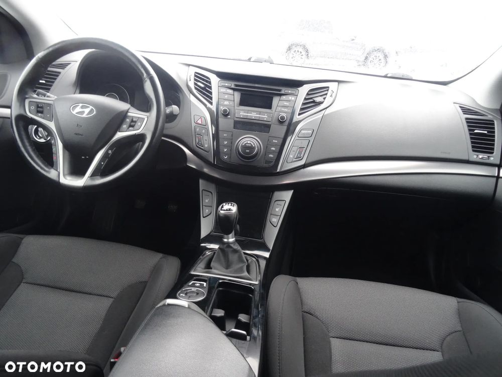 Hyundai i40 Kombi 2.0 Trend - 11