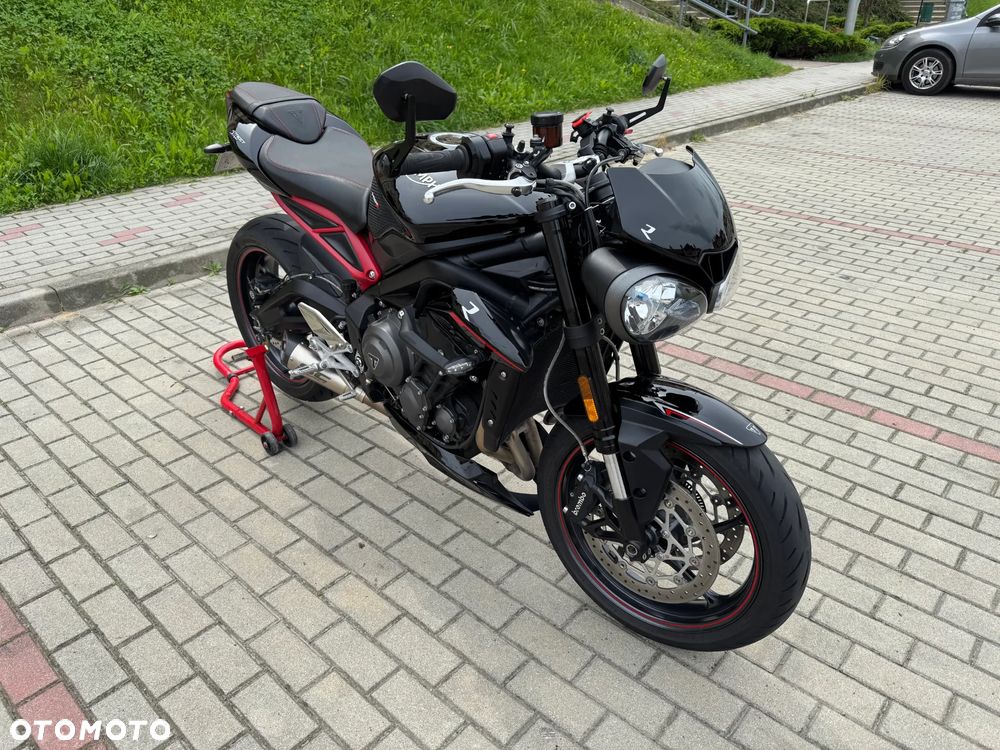 Triumph Street Triple - 3