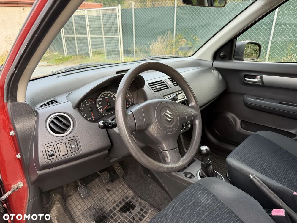 Suzuki Swift - 9
