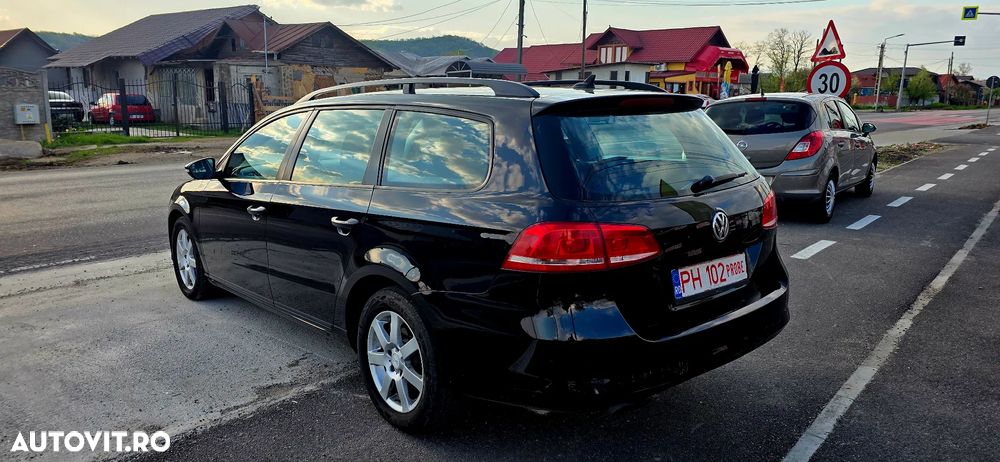 Volkswagen Passat 2.0 Blue TDI SCR Comfortline - 5