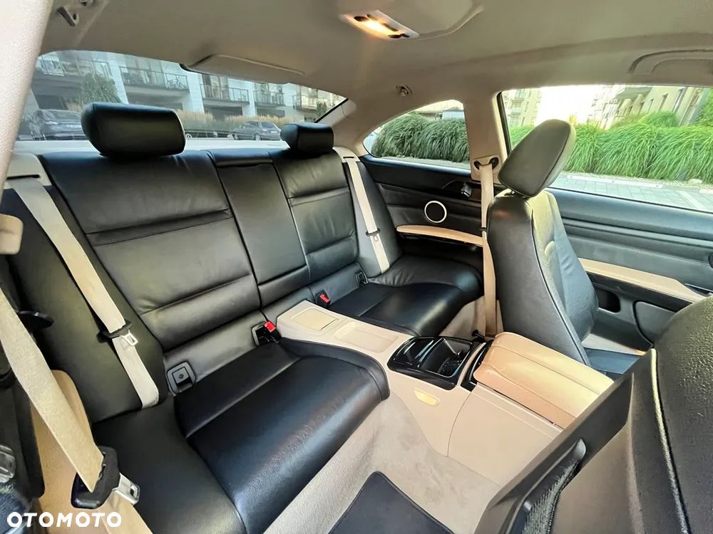 BMW Seria 3 320d Coupe - 14