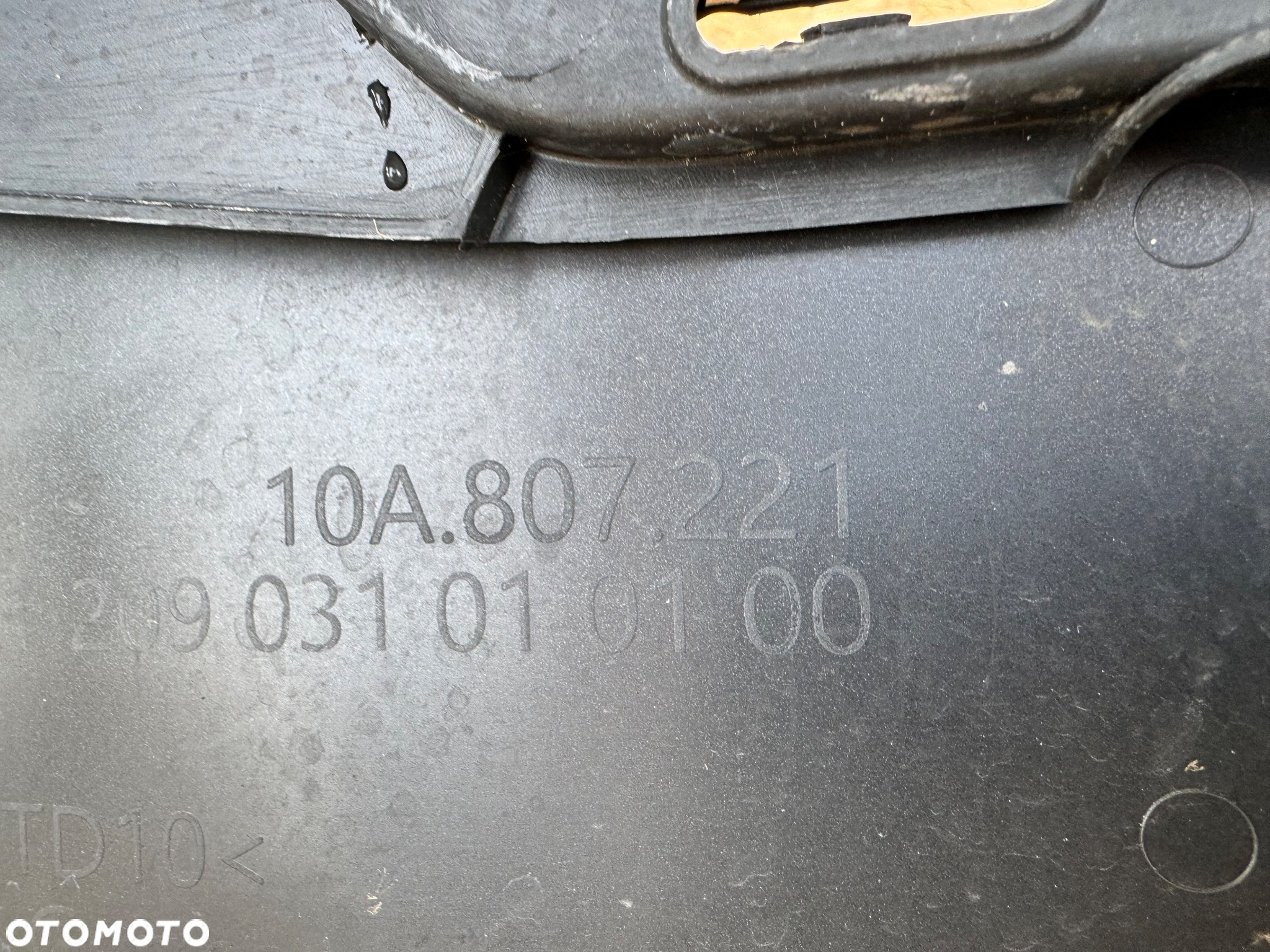 ZDERZAK PRZÓD PRZEDNI VW VOLKSWAGEN ID3 ID.3 10A KRATKA ZNACZEK LOGO 10A807221 10A807231 10A853677 10A853601 ORYGINAŁ - 11