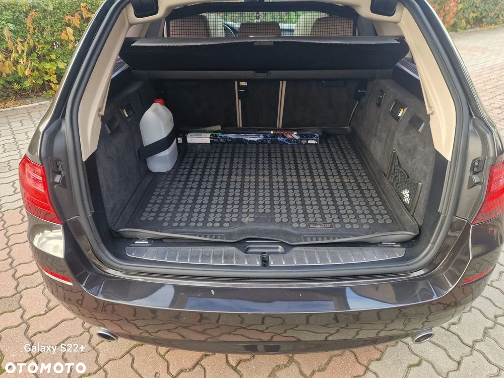 BMW Seria 5 535d xDrive Sport-Aut Luxury Line - 31