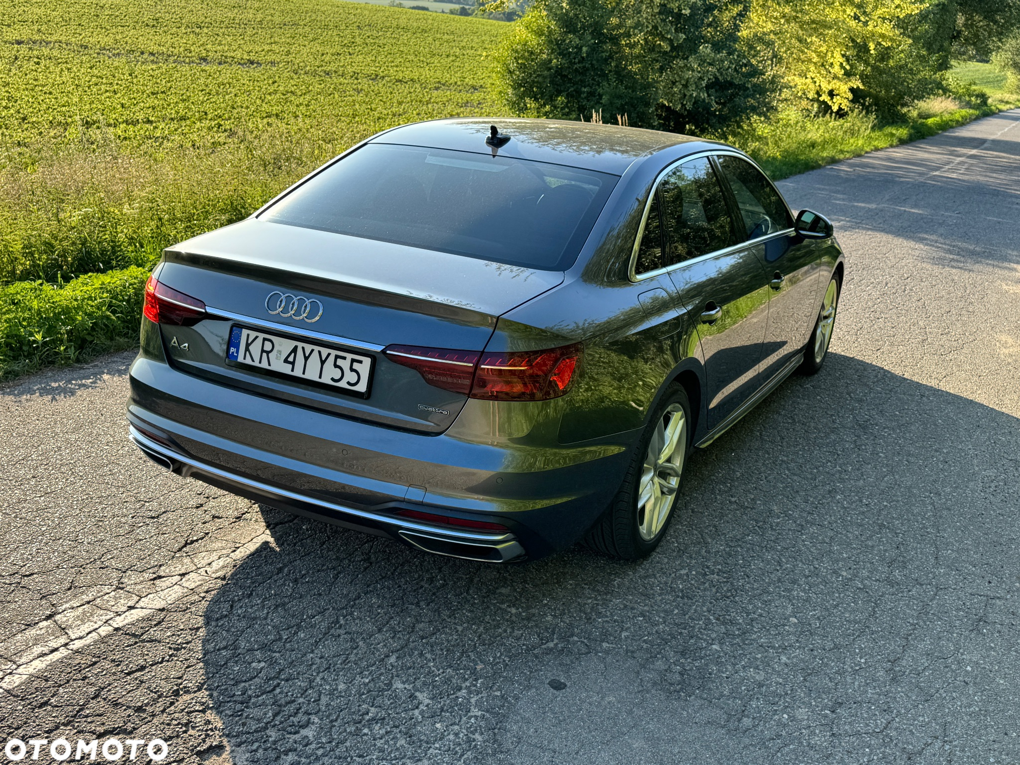Audi A4 45 TFSI quattro S tronic S line - 4