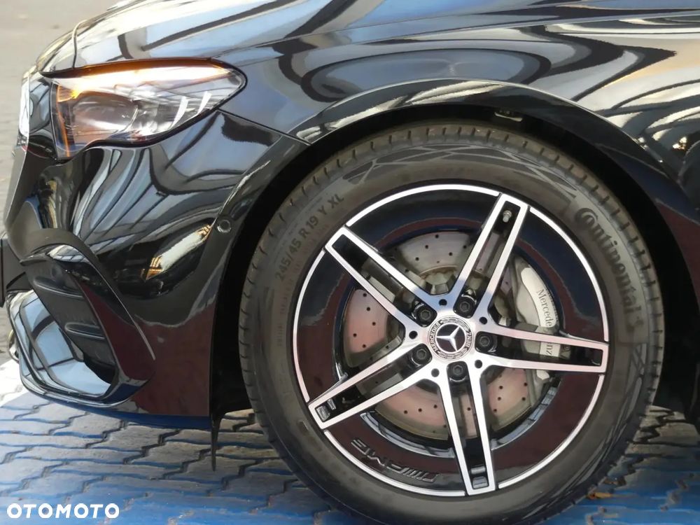 Mercedes-Benz Klasa E 220 d mHEV 4-Matic AMG 9G-Tronic - 10