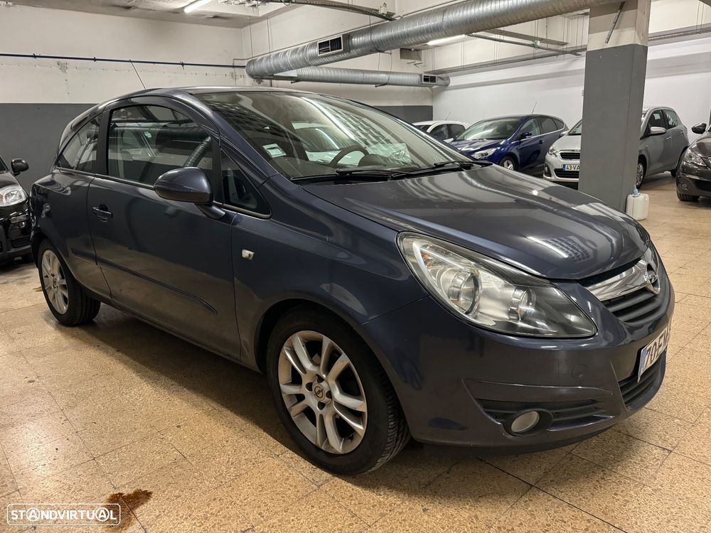Opel Corsa 1.2 Twinport Cosmo - 3