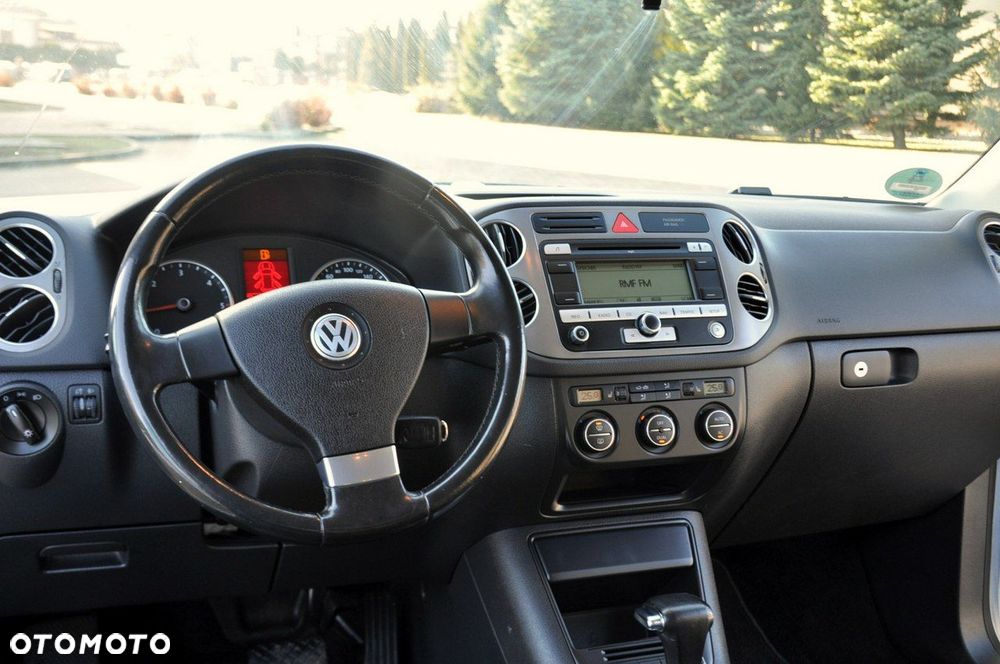 Volkswagen Tiguan - 30