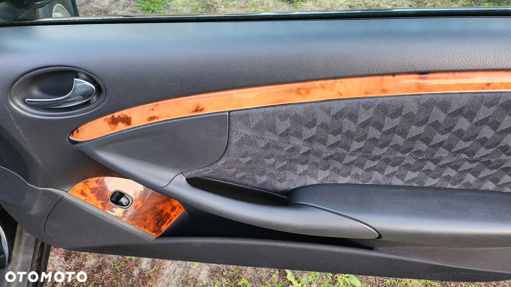 Mercedes-Benz CLK - 11