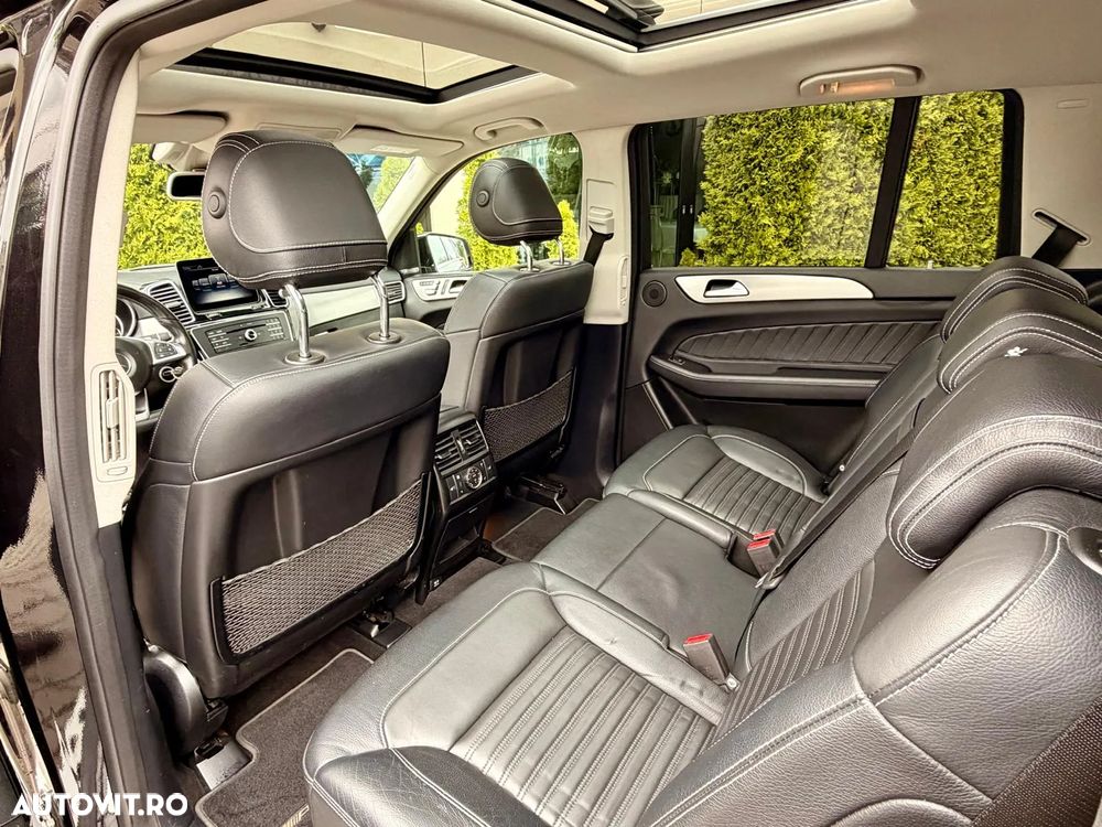 Mercedes-Benz GLS - 30