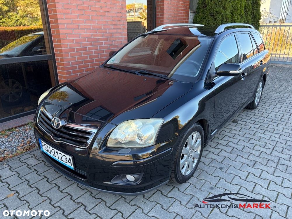 Toyota Avensis - 1