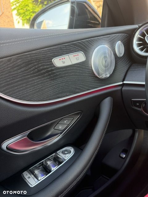 Mercedes-Benz Klasa E 200 4Matic 9G-TRONIC Avantgarde - 11