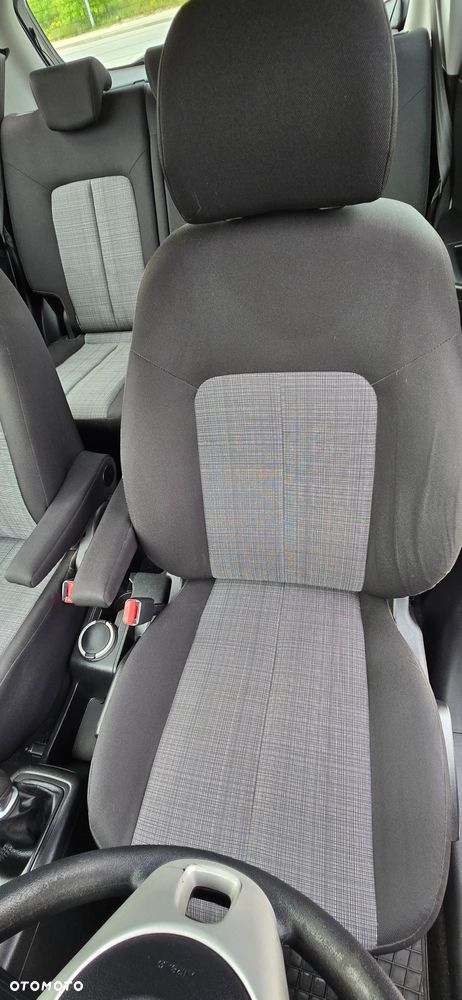 Kia Venga 1.4 L - 21