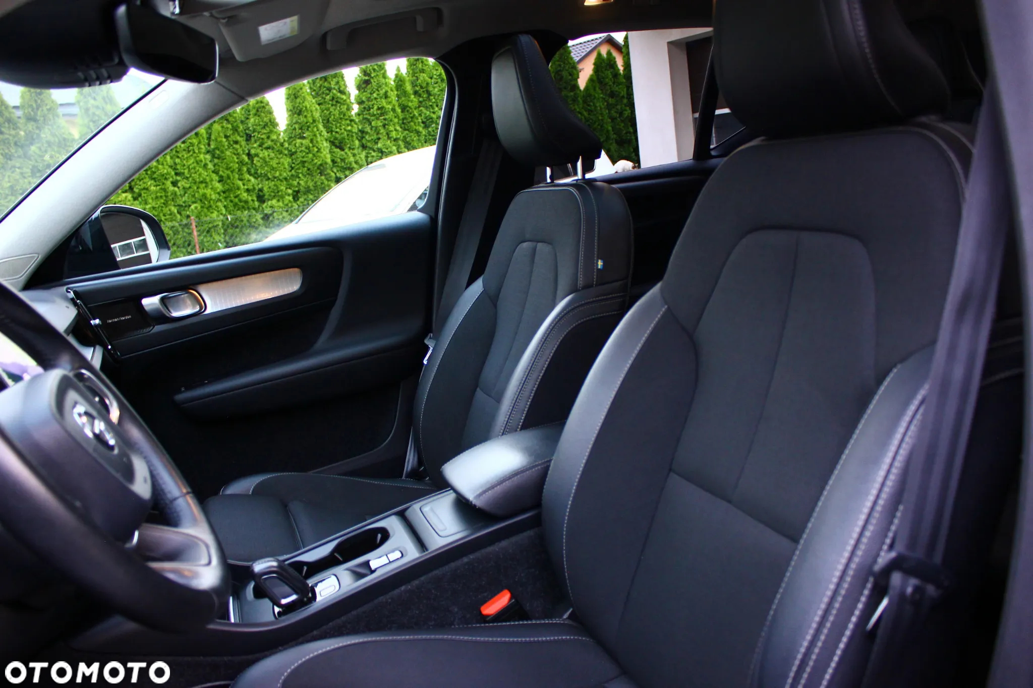 Volvo XC 40 D3 Geartronic Momentum Pro - 24