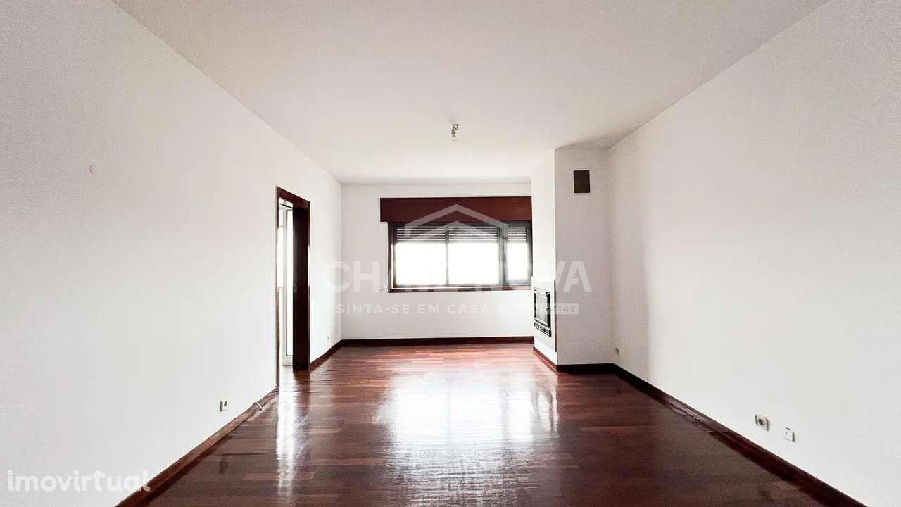 T2 c/ Elevador em Rio Tinto - Grande imagem: 2/17