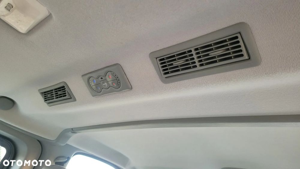 Renault Trafic FAP Grand Passenger Black Edition - 2