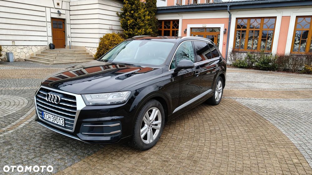 Audi Q7 - 1