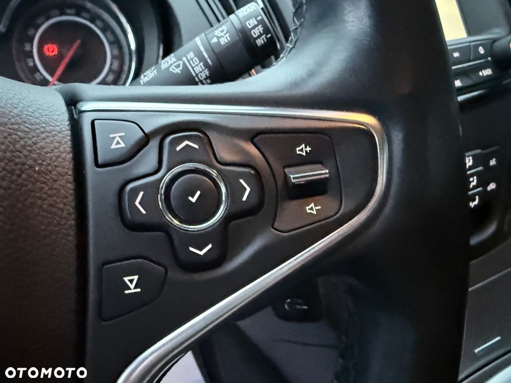 Opel Insignia 2.0 CDTI S&S - 17