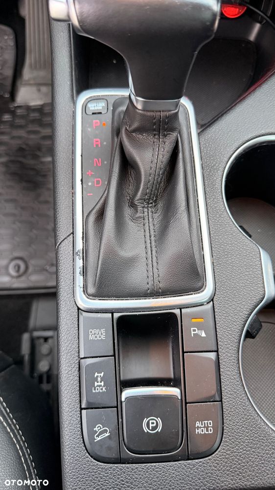 Kia Sportage 1.6 T-GDI L Business Line 4WD DCT - 18