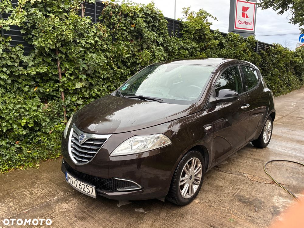 Lancia Ypsilon Y 0.9 TwinAir Turbo 8V Gold - 1