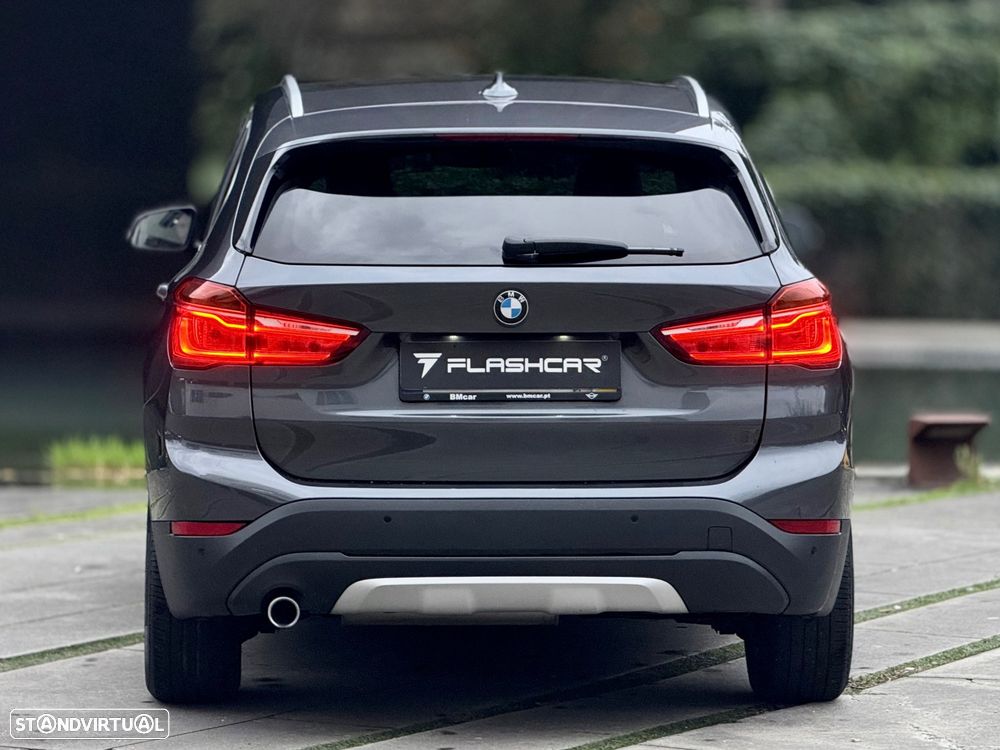 BMW X1 16 d sDrive Auto Line Sport - 6