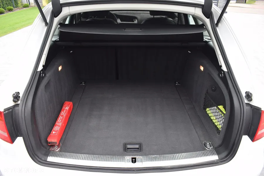 Audi A4 Avant 2.0 TDI DPF quattro S line Sportpaket (plus) - 8