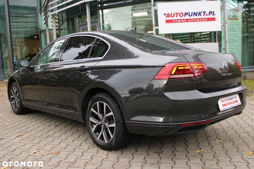 Volkswagen Passat - 7