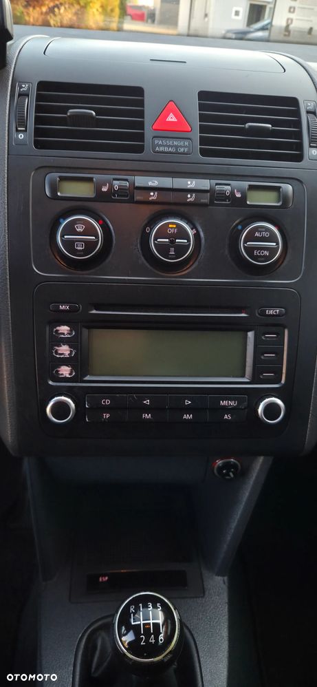 Volkswagen Touran 1.9 TDI DPF Highline - 24