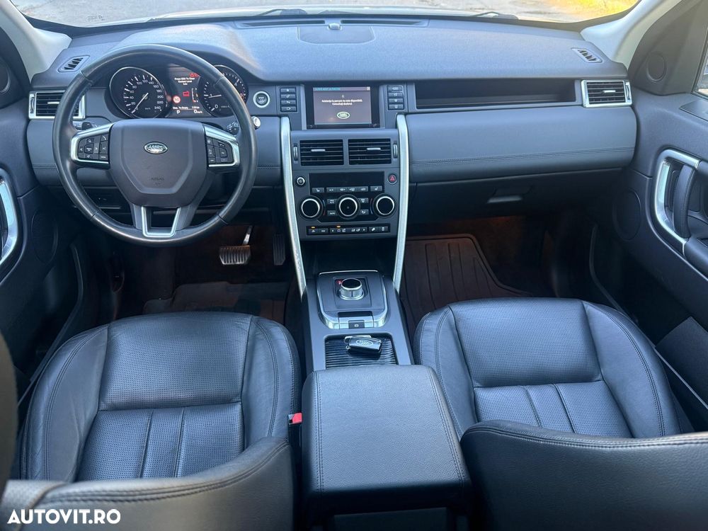 Land Rover Discovery Sport - 11