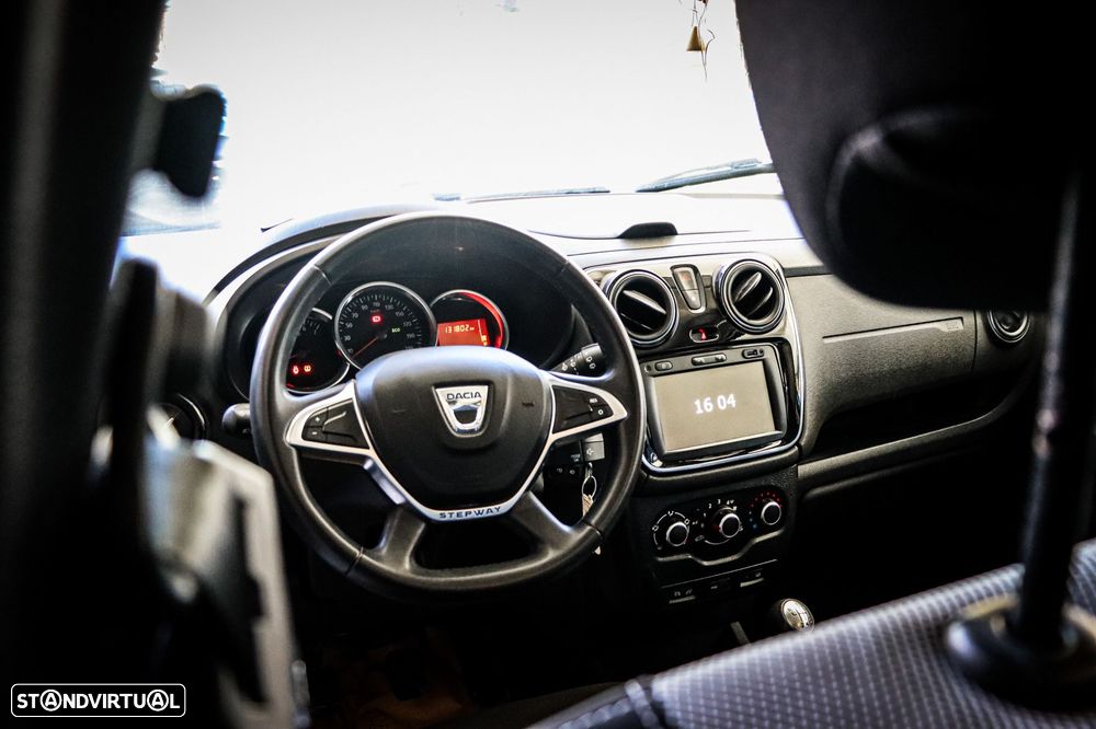 Dacia Lodgy 1.3 TCe Stepway 7L - 12