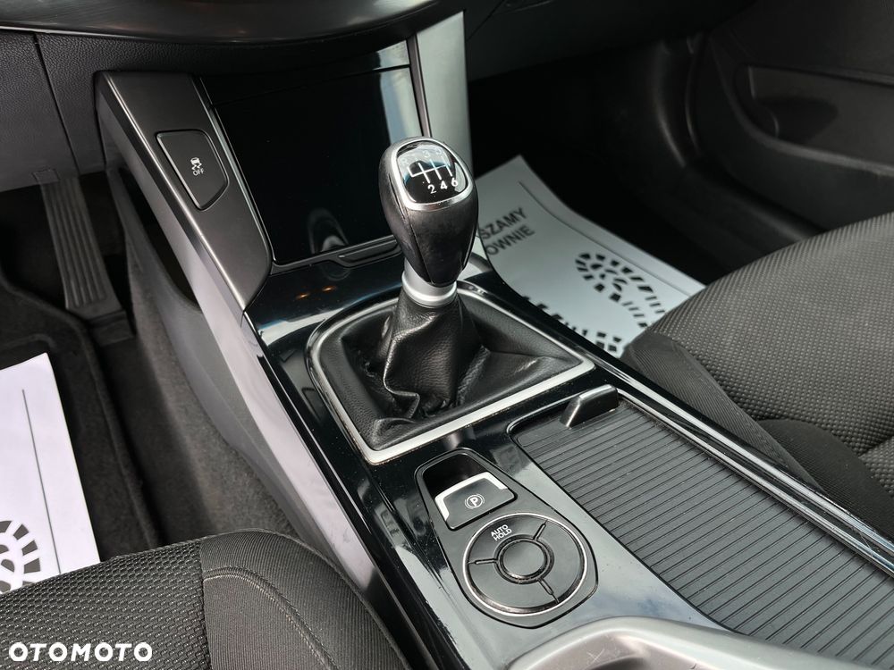 Hyundai i40 Kombi 1.7 CRDi Premium - 15