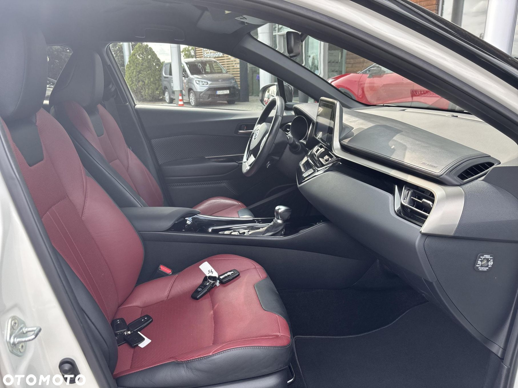 Toyota C-HR - 15